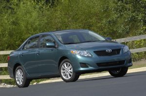 What Kind of Oil Does a 2009 Toyota Corolla Take? Oil Capacity, Change